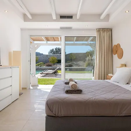 Hermes Ladiko Villa *